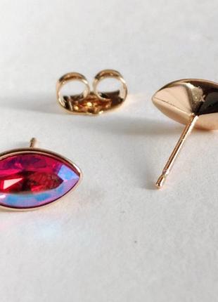 Серьги xuping пусеты пульсеты серьги с кристаллами swarovski зерно цвет красный голубой хамелеон d-6х11мм