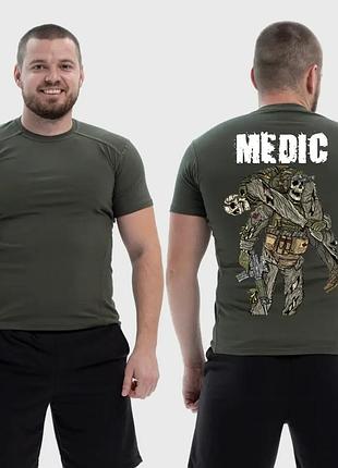 Чоловіча тактична футболка з принтом medic військовий медик скелет витягає пораненого, хакі