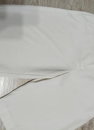 Белые классические шорты-бермуды 8