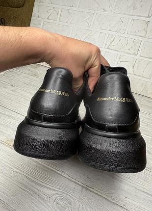 Крутые черные кожаные кроссовки alexander mcqueen 5