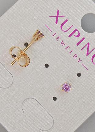 Серьги пусеты xuping с фиолетовым кристаллом d-4мм+- позолота 18к