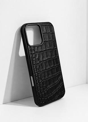 Чехол для iphone 15 pro черного цвета из натуральной кожи с тиснением под крокодила