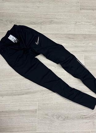 Нові спортивні штани nike dri-fit s
