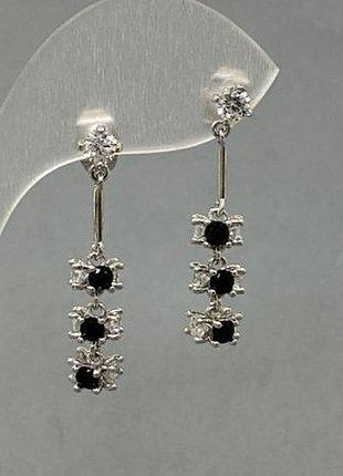 Серьги xuping с черными цирконами l-30мм+- s-6мм+- родий