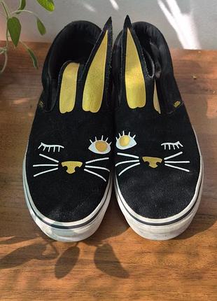 Дычащие замшевые кеды converse 25 см.