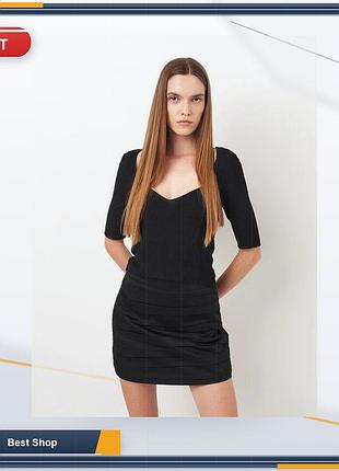 Блуза женская stradivarius 5065045001 черная, v-образный вырез, рукав 3/4, размер l, приталенный крой