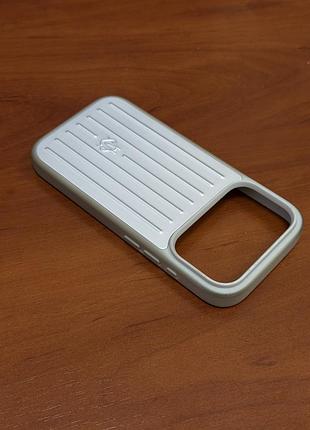Чохол rimowa iphone 17 pro 4