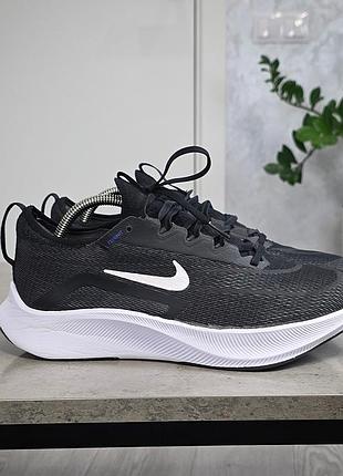 Бігові кросівки nike zoom fly 4
