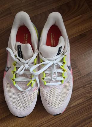 Продам жіночі кросівки nike