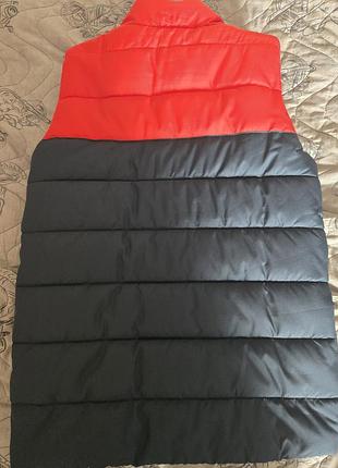 Продам жилет оригинал 2