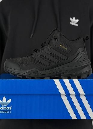 Чоловічі кросівки на зиму adidas terrex fur gore tex чорні адідас террекс на хутрі гортекс водонепроникні