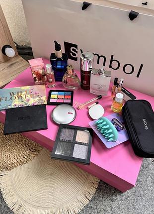 Лот косметики, парфумерії givenchy, jimmy choo, clarins, nyx