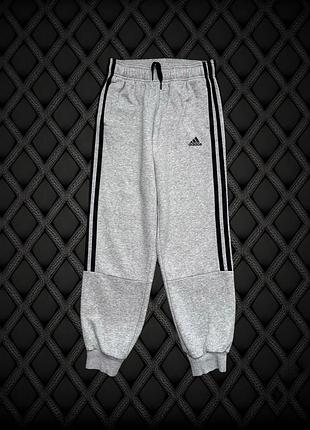 Спортивні штани adidas оригінал на хлопчика 9-10 років