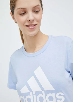 Женская футболка adidas