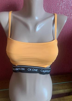 Спортивний брендовий топ calvin klein