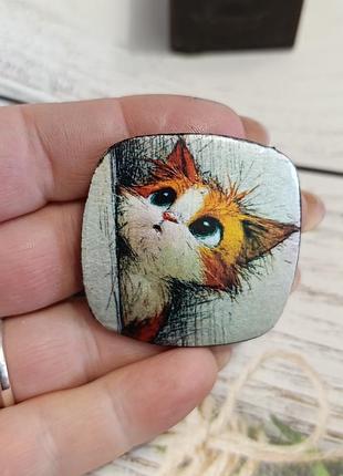 Брошка котик