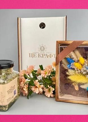 Подарочный набор праздничный целительный чай и крафтовый шоколад в деревянной коробке отличный подарок