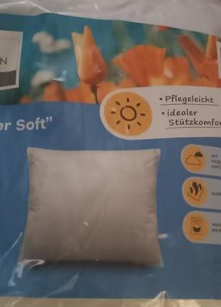 Большая квадратная гипераллергенная подушка john cotton europe из серии «super soft» размером 80 × 80 см.