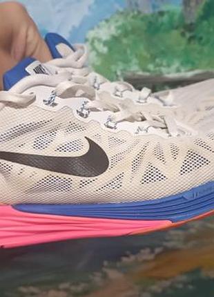 Женские беговые кроссовки nike lunarglide 6