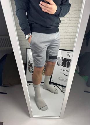 Оригінальні шорти under armour 2