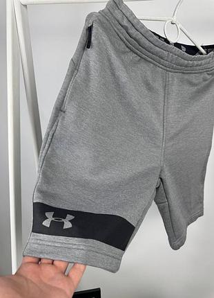 Оригінальні шорти under armour 6