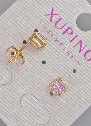 Серьги пусеты xuping с розовым кристаллом и белыми стразами d-6,5х5,5мм+- позолота 18к