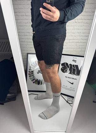 Оригінальні шорти nike 3