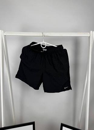 Оригінальні шорти nike 10