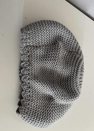 Вʼязаний берет calvin klein 4