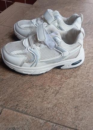 Кросівки шкіряні, білі, nike, primark 4