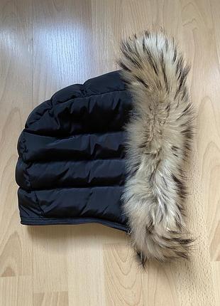 Оригинальный пуховый капюшон moncler с роскошным натуральным мехом