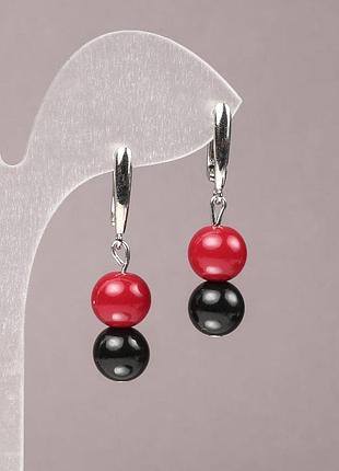 Серьги из коралла (им.) и агата (пресс.) гладкий шарик d-10мм +- l-40мм +-