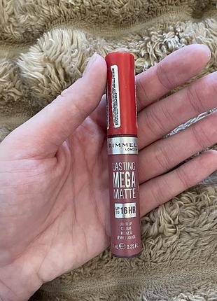 Помада матова rimmel