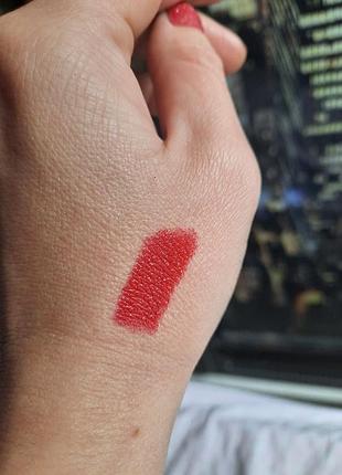 Помада loreal paris color Майорe 125 7