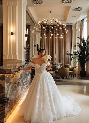 Продажа свадебного платья, бренд bridal, шилась по индивидуальным параметрам, идеальное состояние, после химчистки