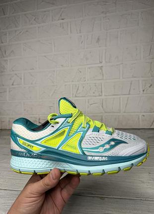 Крутые беговые кроссовки saucony triumph iso 3