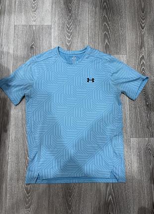 Футболка under armour , у голубому кольорі , в розмірі s-m