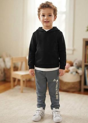 Спортивные штаны adidas star wars, 5 р. 116 см.