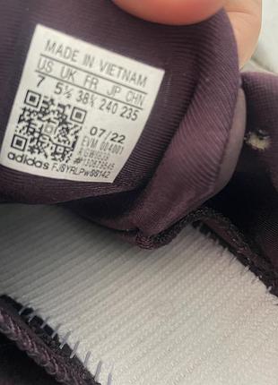 Жіночі кросівки adidas 5