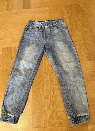 Джинси levi’s