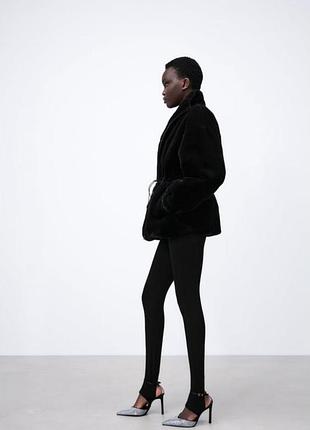 Шуба на замку тепла zara 3