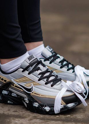 Женские кроссовки nike initiator custom light grey модные современные свет серые кожаные найк инитиатор кастом весна лето