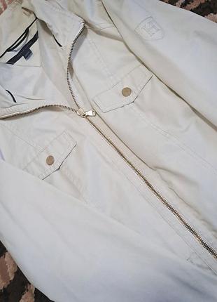 Куртка tommy hilfiger бежевая, размер xs, новая