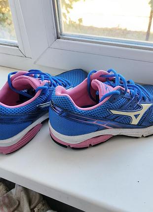 Кроссовки женские mizuno 2