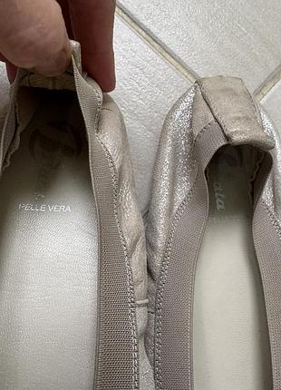 Продам шкіряні балетки bata 7
