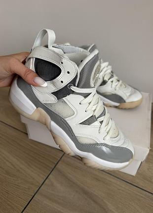 Jordan jumpman two tray