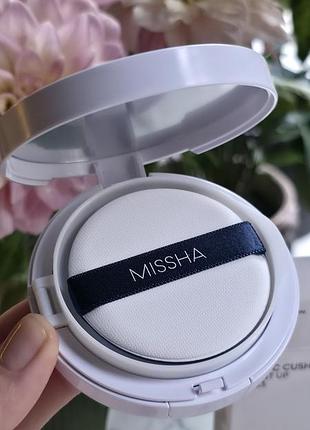 Зволожуючий кушон missha cushion moist up spf50+ pa+++ 23 light beige 15 г