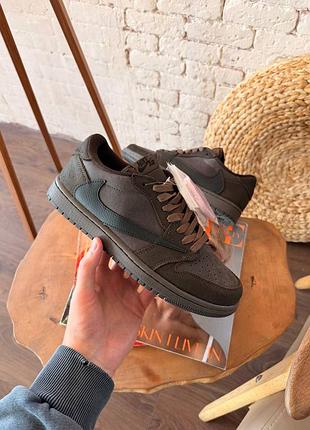 Nike air jordan 1 low x travis scott velvet brown
