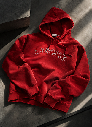 Худи lacoste красного цвета