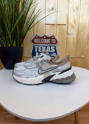 Nike v2k orewood brown light bone
